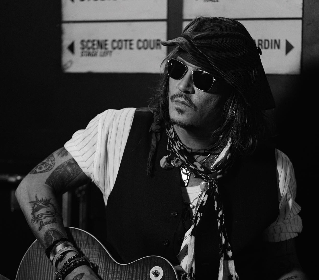 Johnny Depp’s Bohemian Style: A Fashion Breakdown – LittlePinkTop